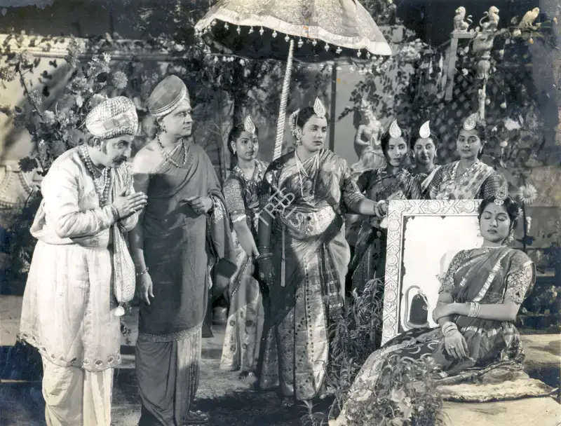 Bipin Gajjar (Cinematographer), Patrani, 1956, Photographic Still