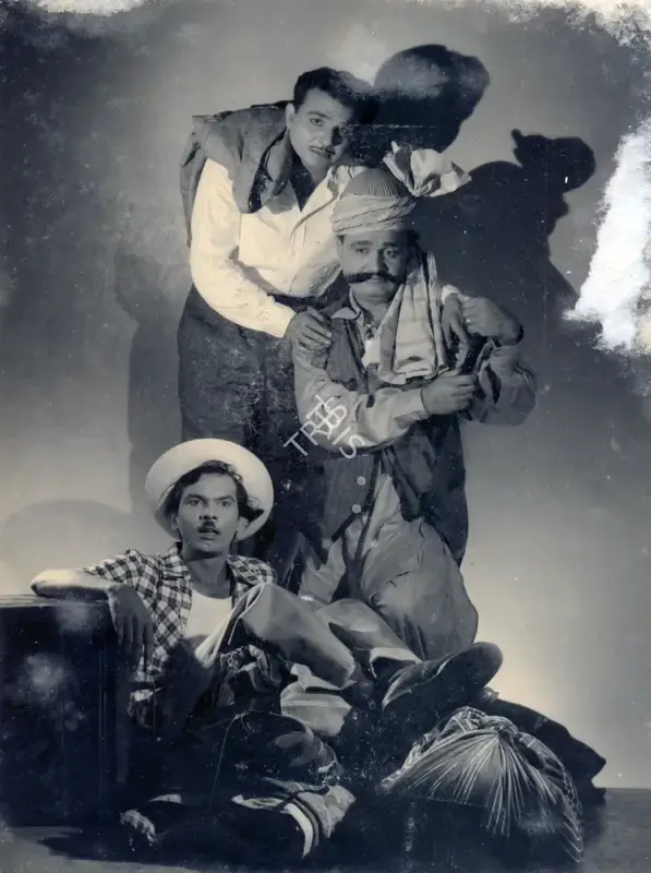 Minoo Bilimoria (Cinematographer), Musafir Khana, 1955, Photographic Still