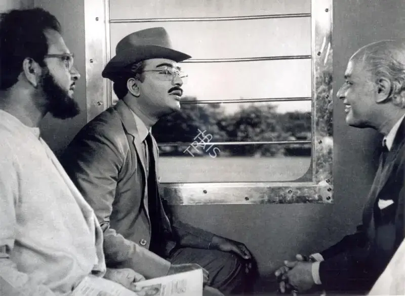 Soumendu Roy (Cinematographer), Chidiakhana, 1967, Photographic Still