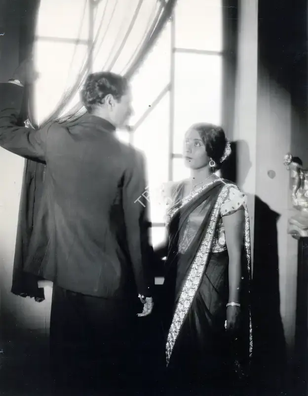 Moti B. Gidwani (Director), Do Aurate, 1937, Photographic Still
