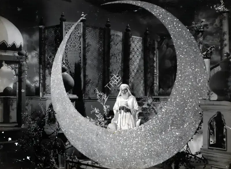 Nanubhai B. Vakil (Producer), Idd Ka Chand, 1964, Photographic Still