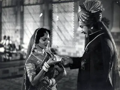 Apurba Bhattacharjee (Cinematographer), Mujhe Jeene Do, 1963, Photographic Still