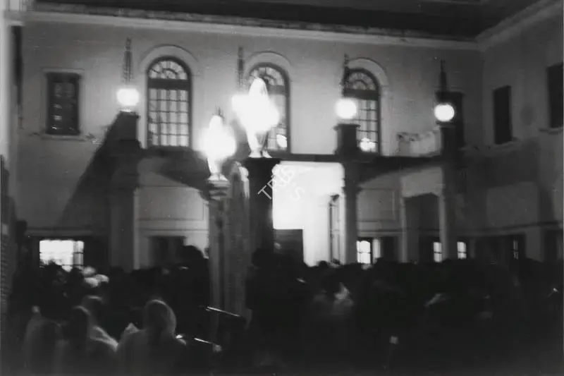 Henri Cartier-Bresson (Photographer), Crowds outside Birla House on the night of 30 January 1948, 1948, Contemporary Photograph