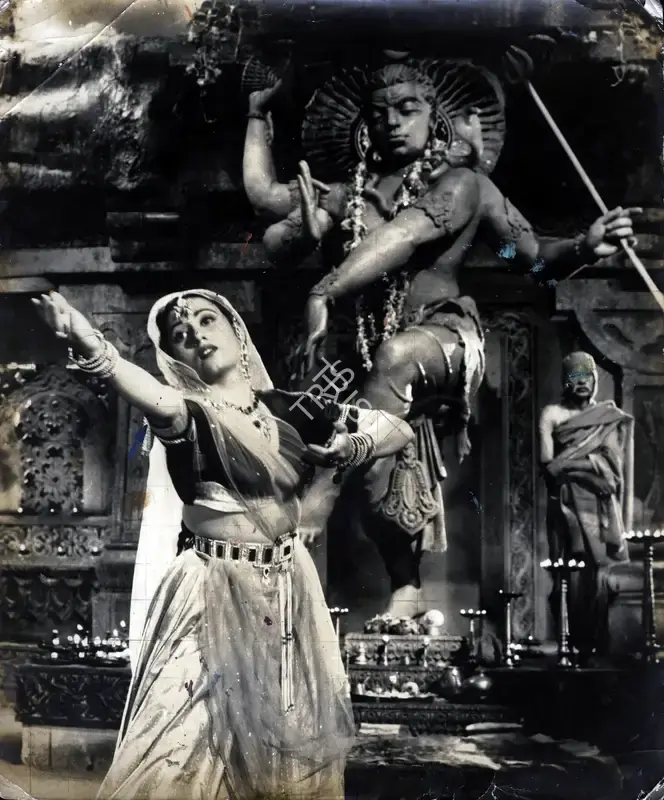 Bipin Gajjar (Cinematographer), Patrani, 1956, Photographic Still