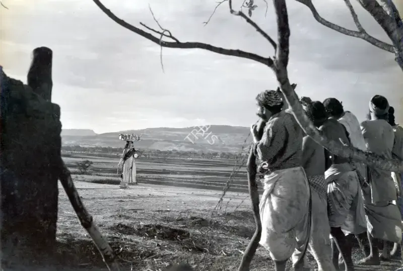 G. Balakrishna (Cinematographer), Do Ankhen Barah Haath, 1957, Photographic Still