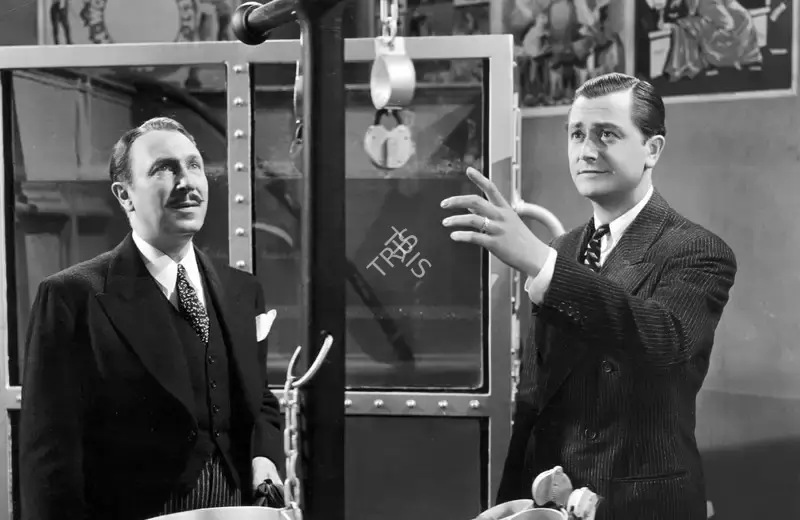 Charles Lawton Jr. (Cinematographer), Miracles for Sale, 1939, Photographic Still