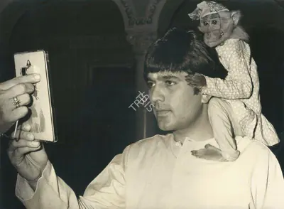 G. Balakrishna (Cinematographer), Joroo Ka Ghulam, 1972, Working Still