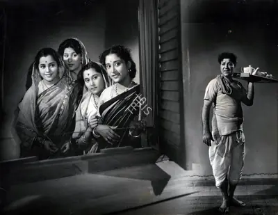 Montu Bose (Cinematographer), Parivar, 1956, Photographic Still