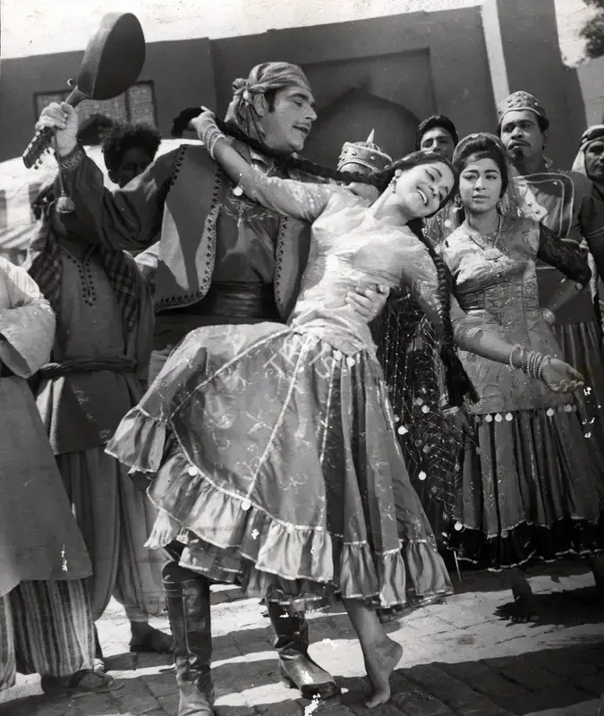 Suresh Thapar (Producer), Dilruba, 1967, Photographic Still