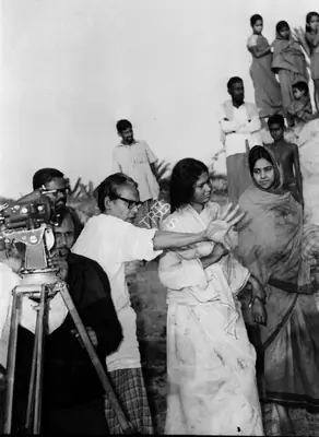 Ghatak, Ritwik (Director), Titas Ekti Nadir Naam, 1973 | Working Still | CinemaEducation | 00457655
