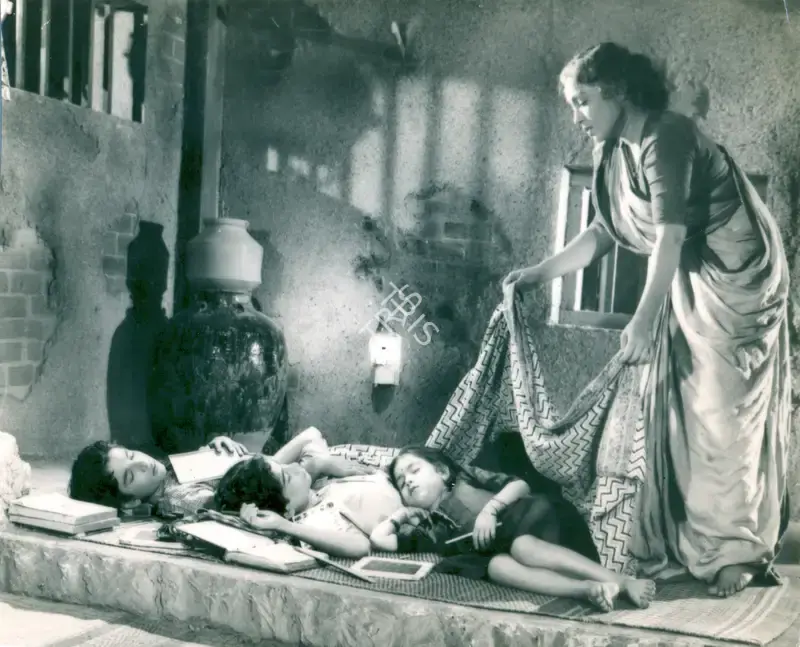 Naushad (Producer), Maalik, 1958, Photographic Still