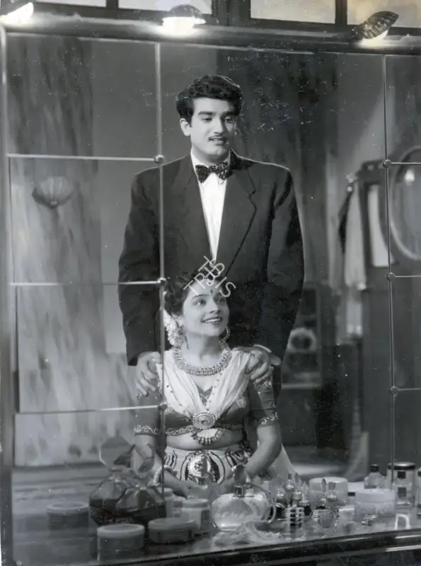 R.L. Malhotra (Producer), Dhuaan, 1953, Photographic Still