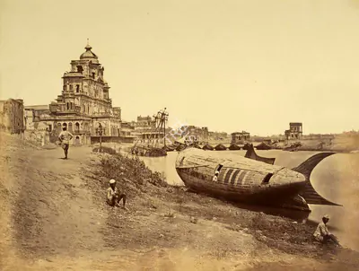 Felice Beato (Photographer), The Chuter Munzil (Chattar Manzil) used as a Field Hospital, and the King's Boats, Lucknow, 1858, Antiquarian Photograph