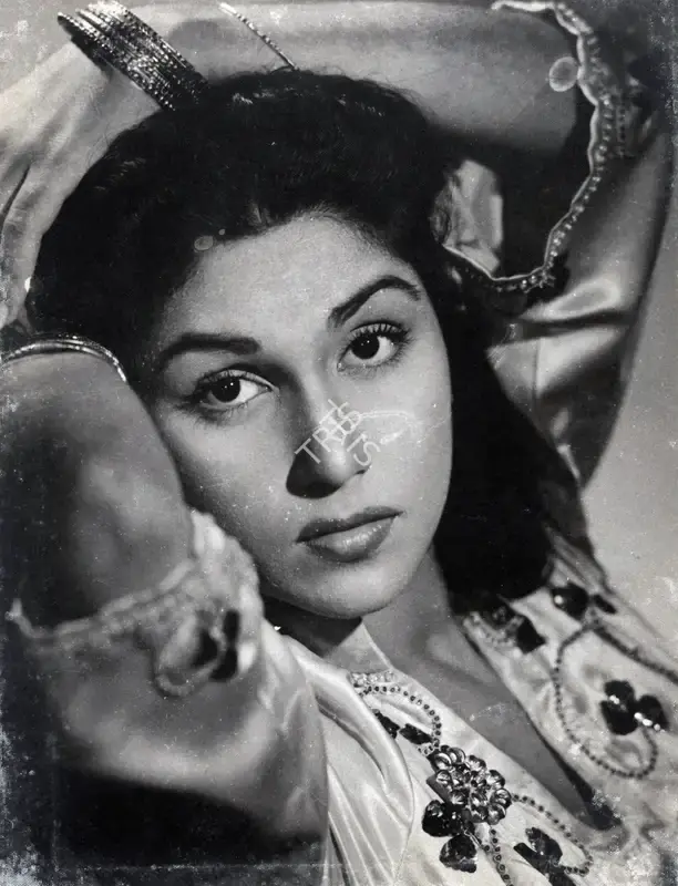 R.H. Khilnaney (Producer), Saloni, 1952, Photographic Still