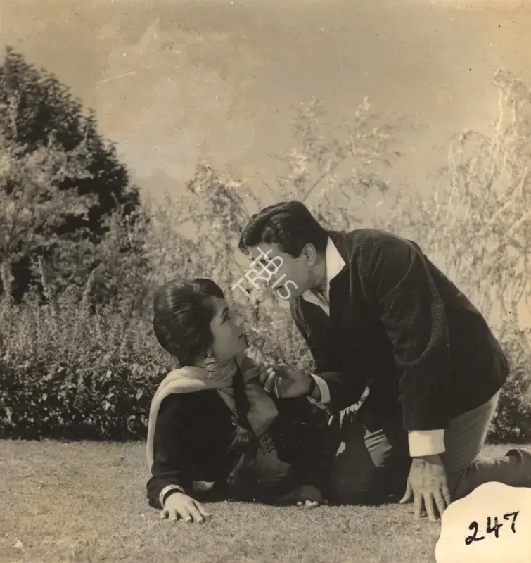 G. Singh (Cinematographer), Arzoo, 1965, Photographic Still