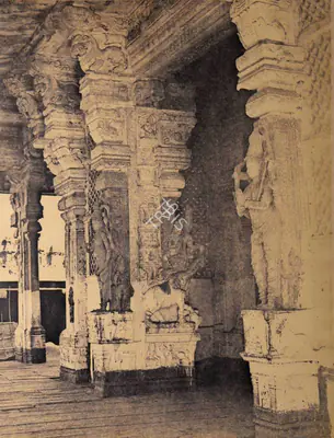 Capt. Linnaeus Tripe (Photographer), Tirumal Naik's choultry, Entrance to the Central Nave from the Western Portico, Madura, 1858, Antiquarian Photograph