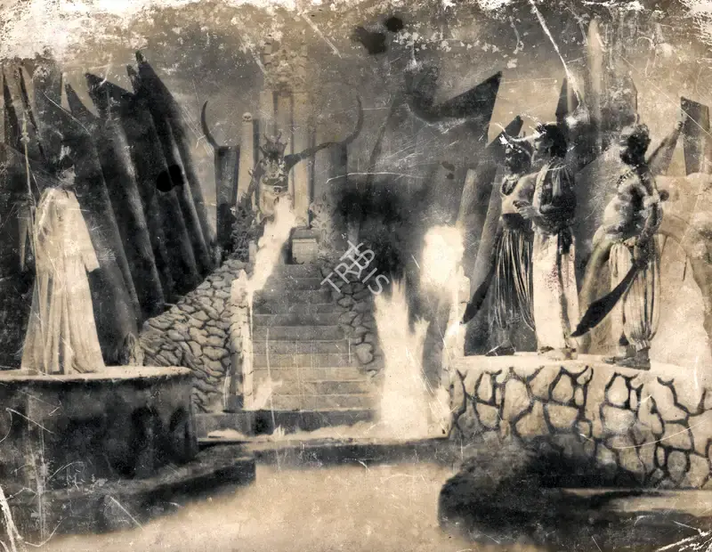 Anant Wadadeker (Cinematographer), Saat Sawal, 1971, Photographic Still