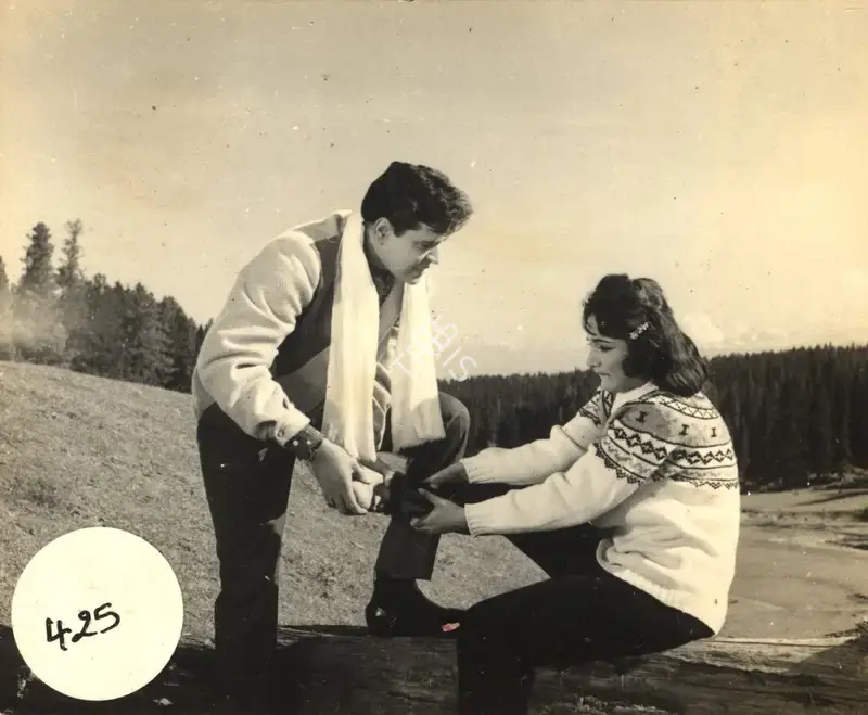 G. Singh (Cinematographer), Arzoo, 1965, Photographic Still