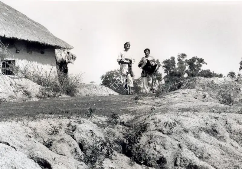 Soumendu Roy (Cinematographer), Hirak Rajar Deshe, 1980, Photographic Still