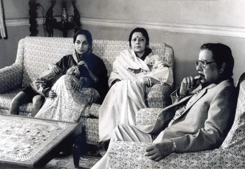Barun Raha (Cinematographer), Shakha Proshakha, 1991, Photographic Still