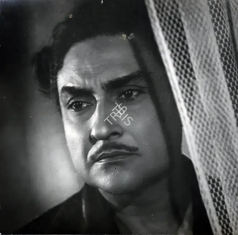 Dilip Gupta (Cinematographer), Benazir, 1964, Photographic Still