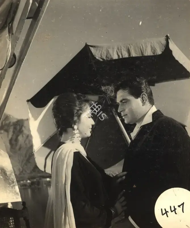 G. Singh (Cinematographer), Arzoo, 1965, Photographic Still