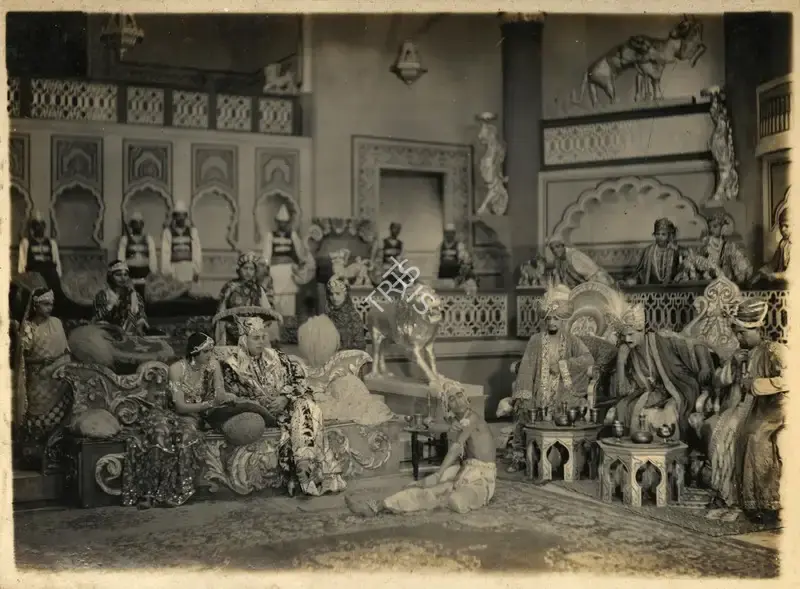 Harshad (Producer), Asiai Sitara, 1937, Photographic Still
