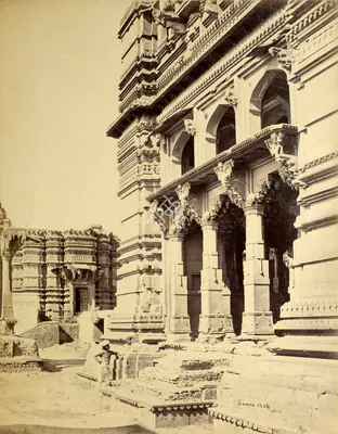 Samuel Bourne (Photographer), South Transept of Temple, Bindrabund (Vrindavan), 1865, Antiquarian Photograph