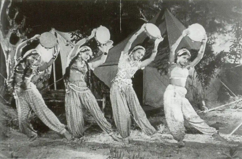 S.S. Vasan (Producer), Chandralekha, 1948, Photographic Still