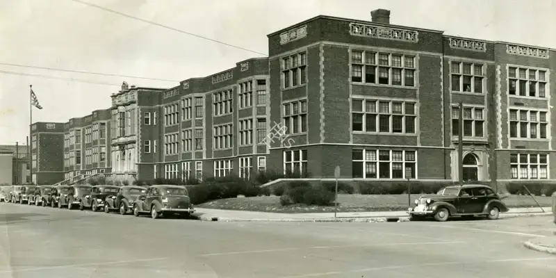 Unknown (Photographer). Louiseville High School, Louiseville | Photographic Still | CinemaEducation | 00440467