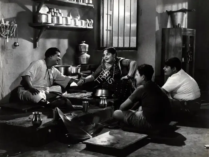 M. Sadiq (Producer), Khota Paisa, 1958, Photographic Still