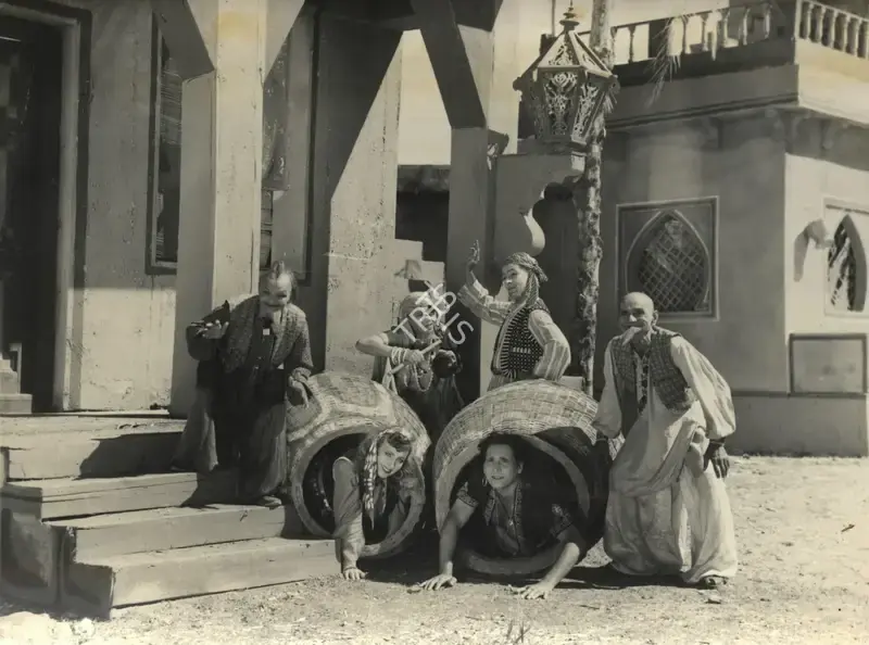 John Cavas (Cinematographer), Baghdad Ka Jadu, Photographic Still