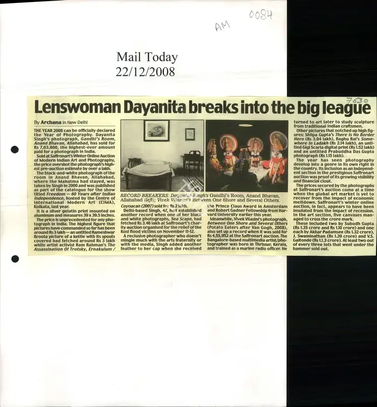 Archana Khare (Reporter), Lenswoman Dayanita Breaks into the Big League, 2008, Newspaper Clipping