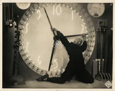 Karl Freund (Cinematographer), Metropolis, 1927, Photographic Still