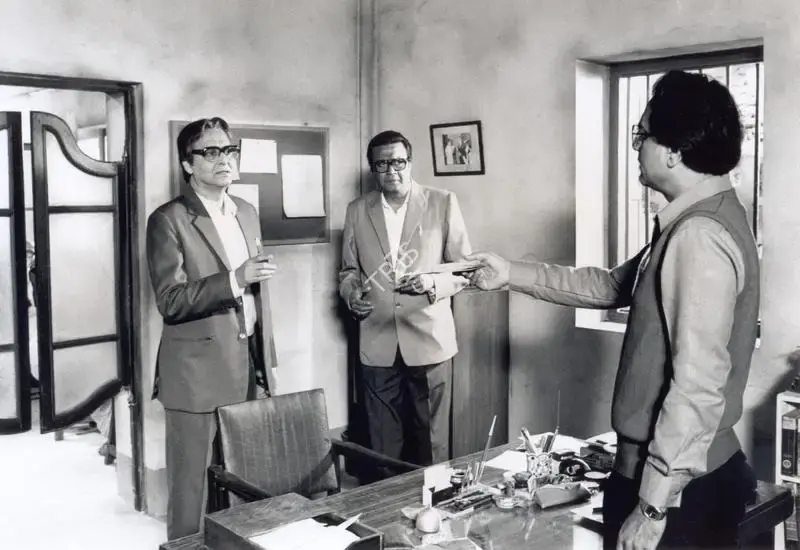 Ravi Malik (Cinematographer), Ganashatru, 1990, Photographic Still