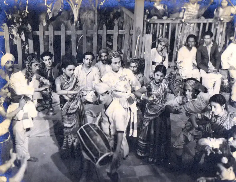 Nanabhai Bhatt (Director), Mouj, 1943, Photographic Still