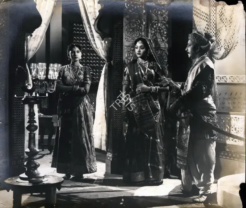 Bipin Gajjar (Cinematographer), Patrani, 1956, Photographic Still