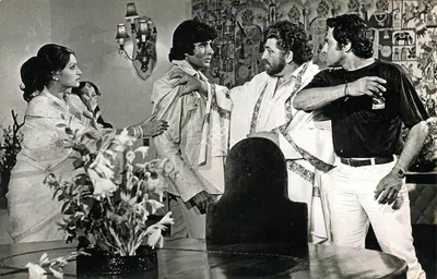 Mehra, Prakash (Producer), Laawaris, 1981 | Photographic Still | CinemaEducation | 00762292