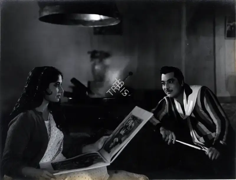Apurba Bhattacharjee (Cinematographer), Bheegee Raat, 1965, Photographic Still