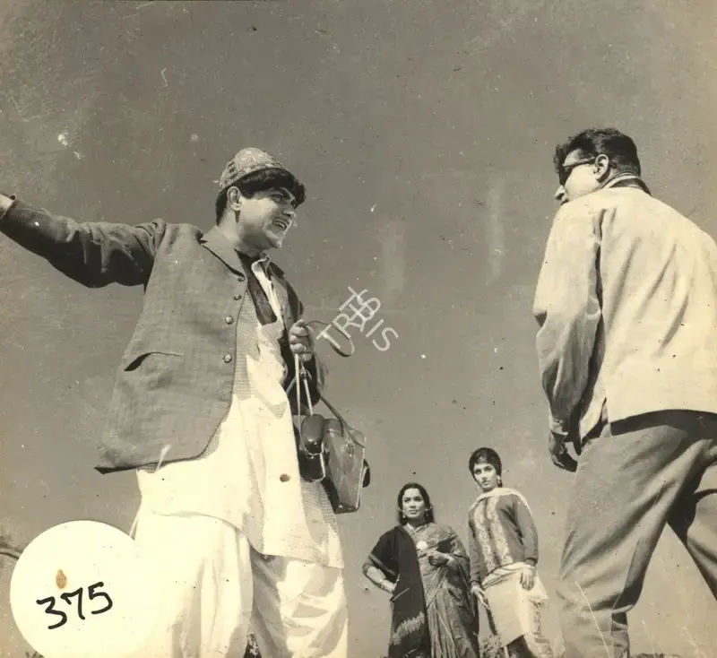 G. Singh (Cinematographer), Arzoo, 1965, Photographic Still