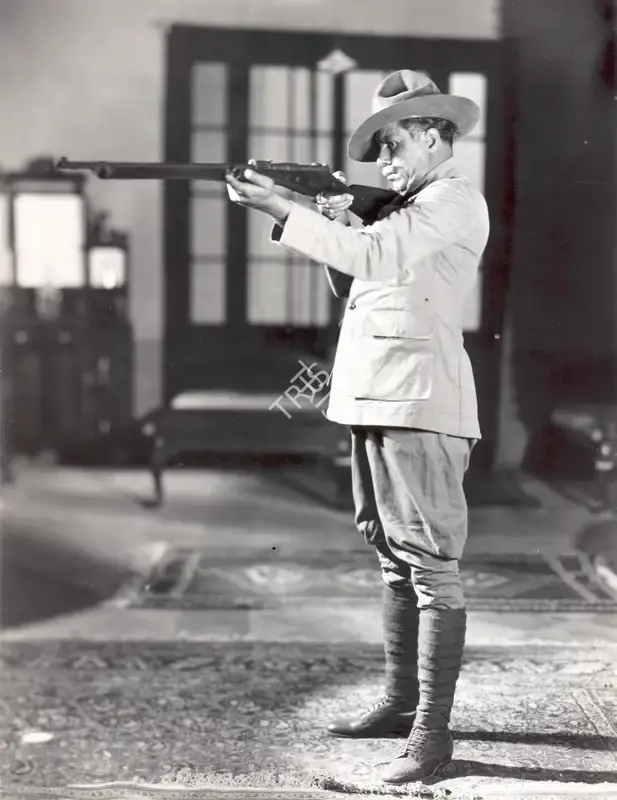 Moti B. Gidwani (Director), Gulam Daku, 1936, Photographic Still