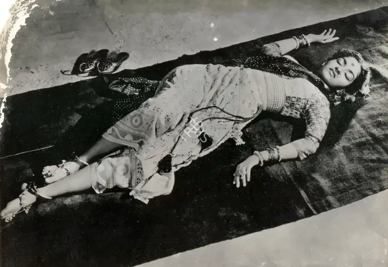 G. Balakrishna (Cinematographer), Do Ankhen Barah Haath, 1957, Photographic Still