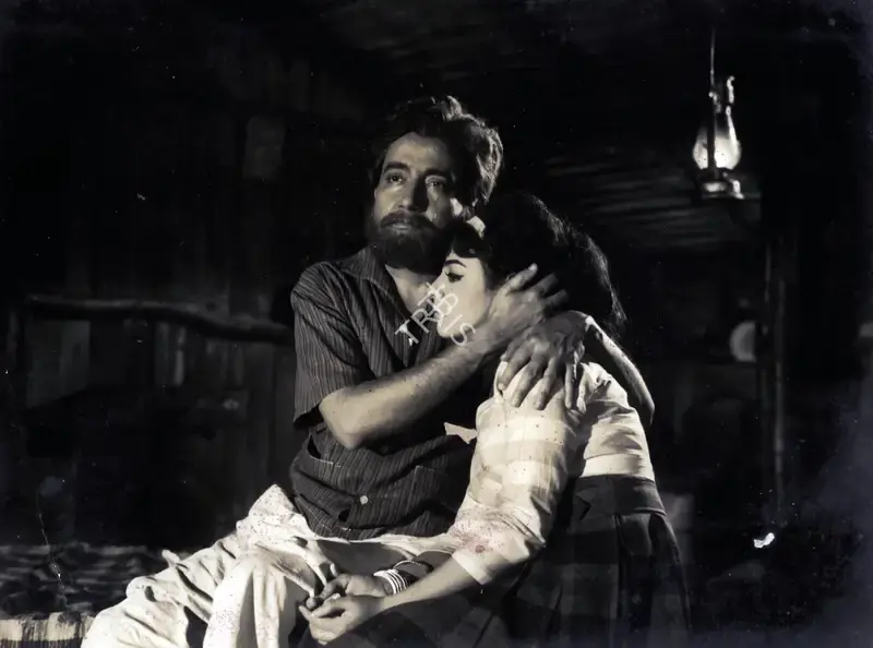 Tarachand Barjatya (Producer), Taqdeer, 1967, Photographic Still