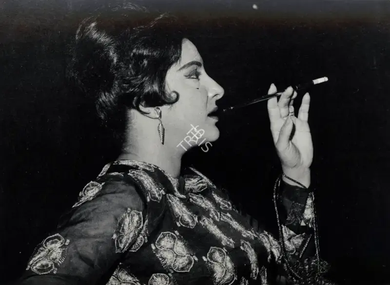 Madan Sinha (Cinematographer), Raat Aur Din, 1967, Photographic Still