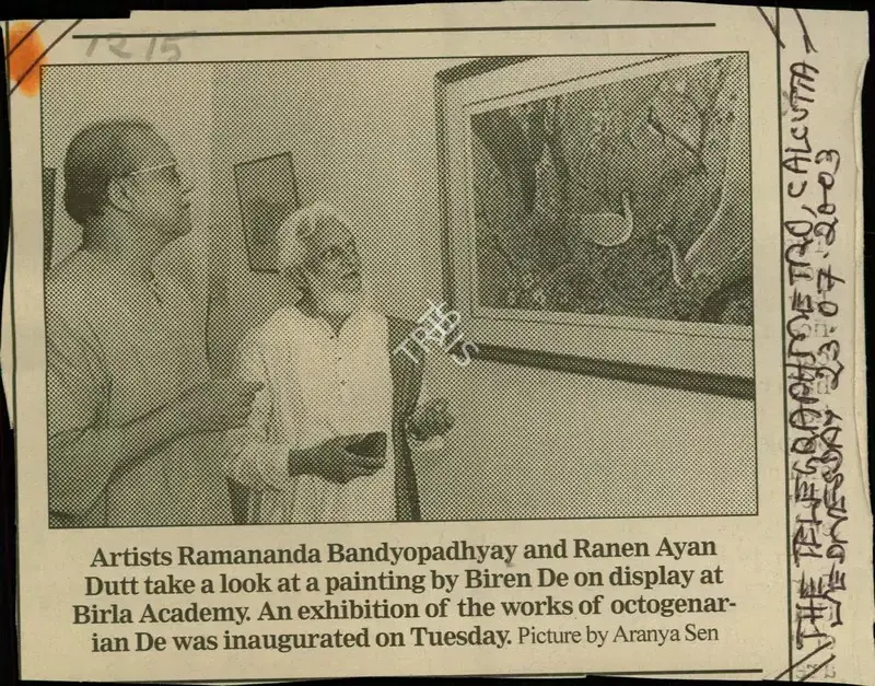 Aranya Sen (Photographer), Artists Ramananda Bandyopadhyay and Ranen Ayan Dutt Take a Look at a Painting by Biren De on Display at Birla Academy An Exhibition of the Works of Octogenarian De was Inaugrated on Tuesday, 2003, Newspaper Clipping
