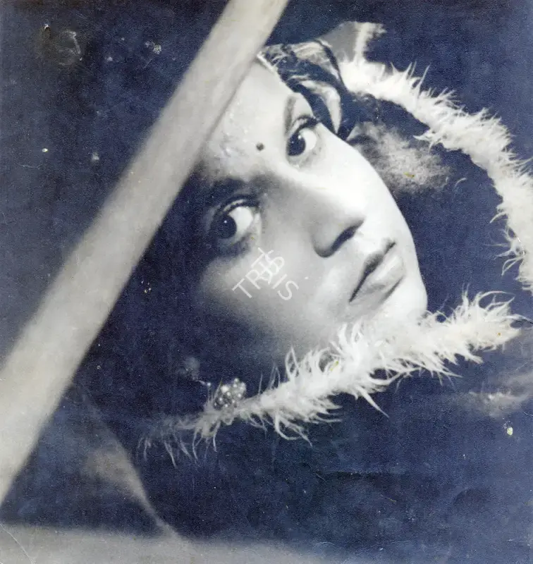 V.K. Murthy (Cinematographer), Mahal, 1949, Photographic Still