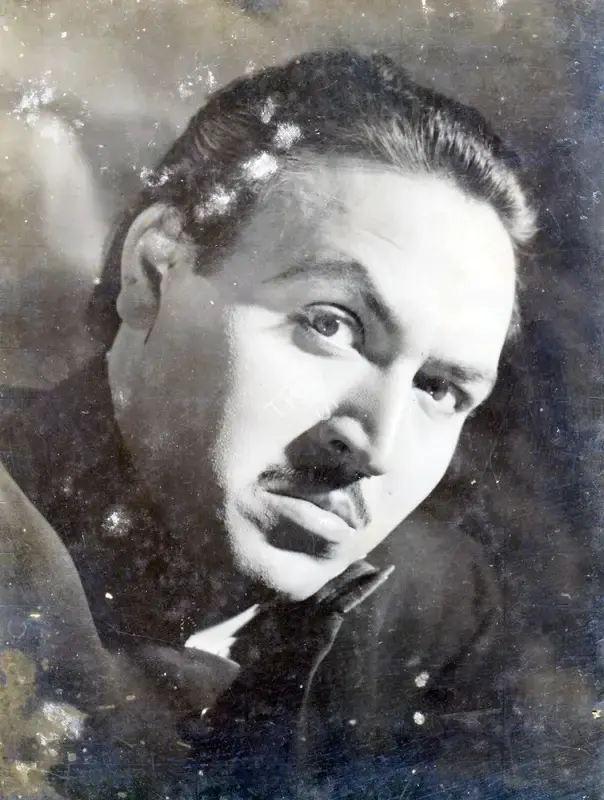 Ramchandra Thakur (Director), Garibi, 1949, Photographic Still