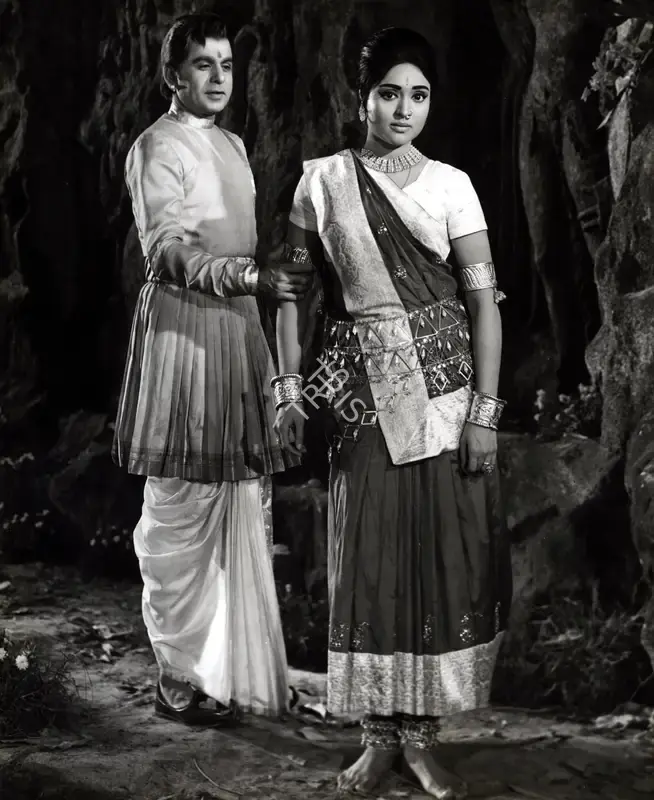 R.D. Mathur (Cinematographer), Sunghursh, 1968, Photographic Still