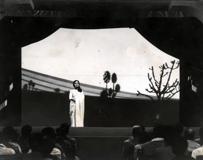 Pandurang Naik (Cinematographer), Aarti, 1962, Photographic Still
