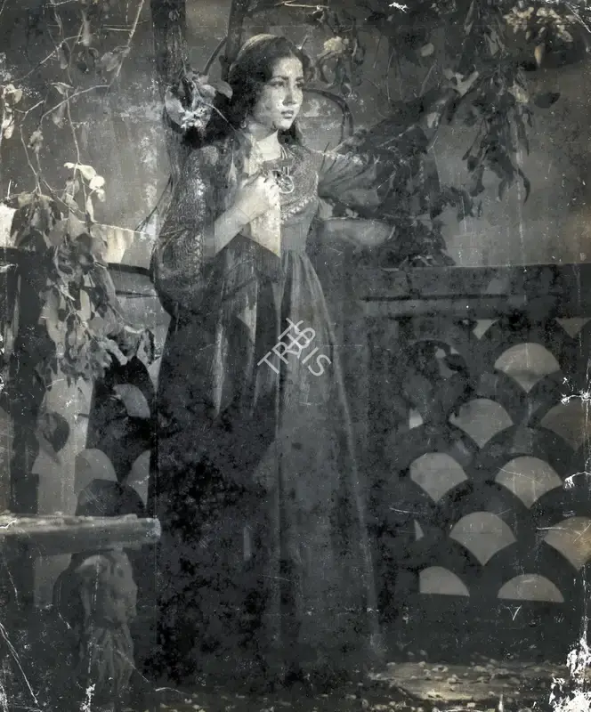 Dilip Gupta (Cinematographer), Yahudi, 1958, Photographic Still